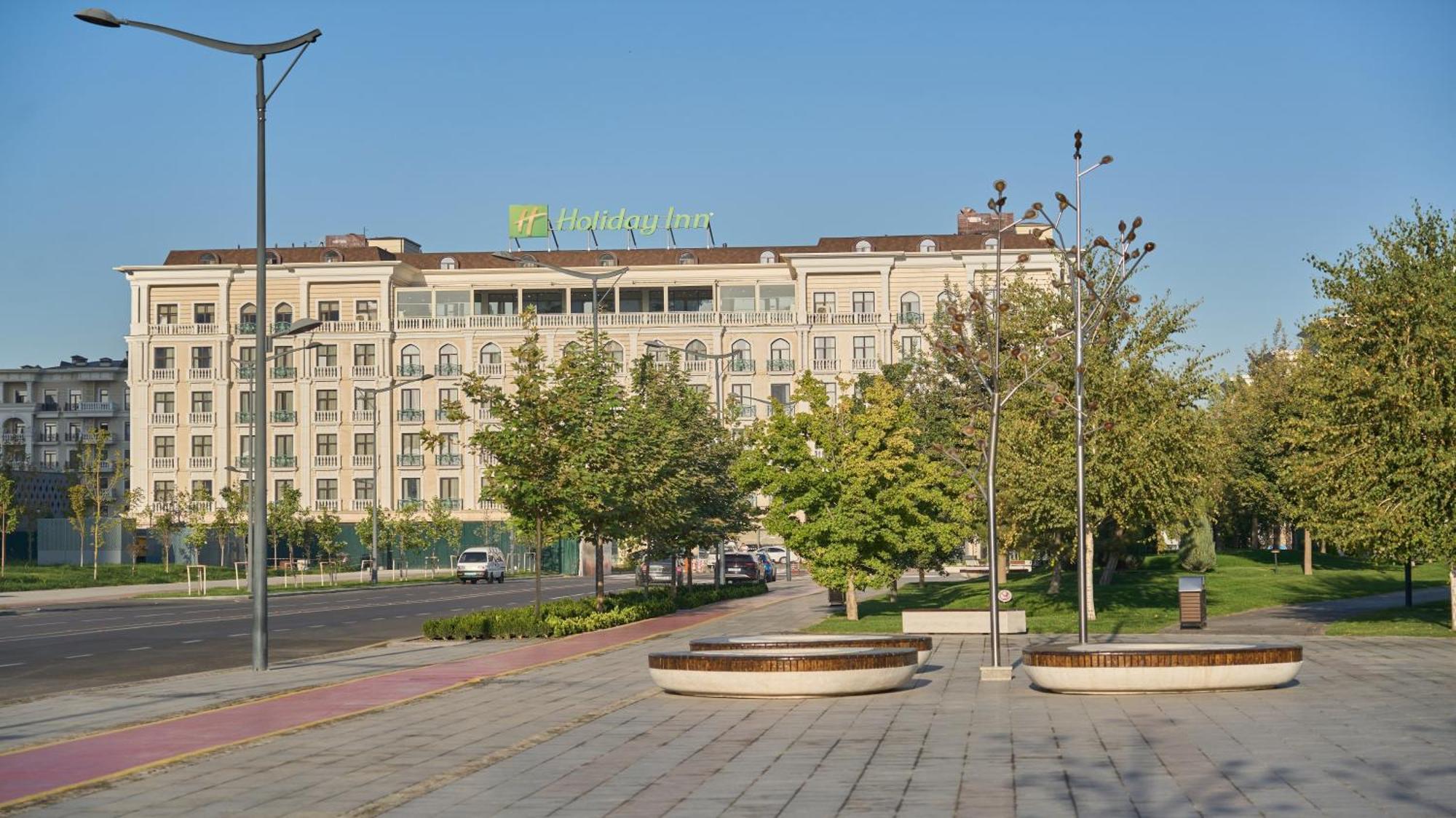 Holiday Inn Tashkent City By Ihg Exterior foto