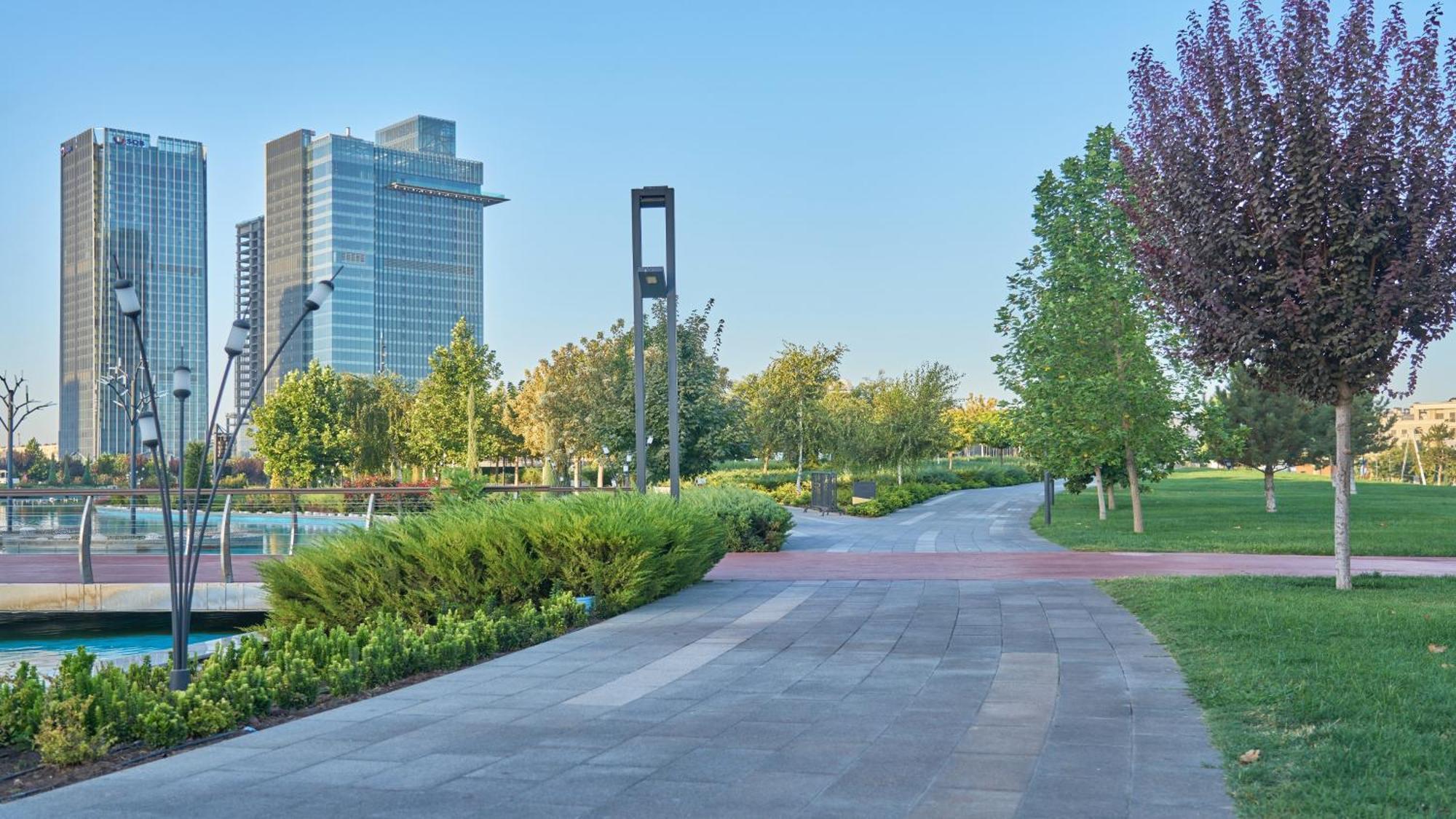 Holiday Inn Tashkent City By Ihg Exterior foto